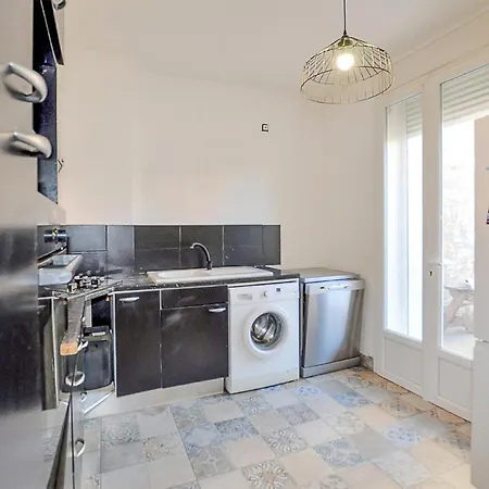 Gorgeous In De La S With Kitchen Holiday home